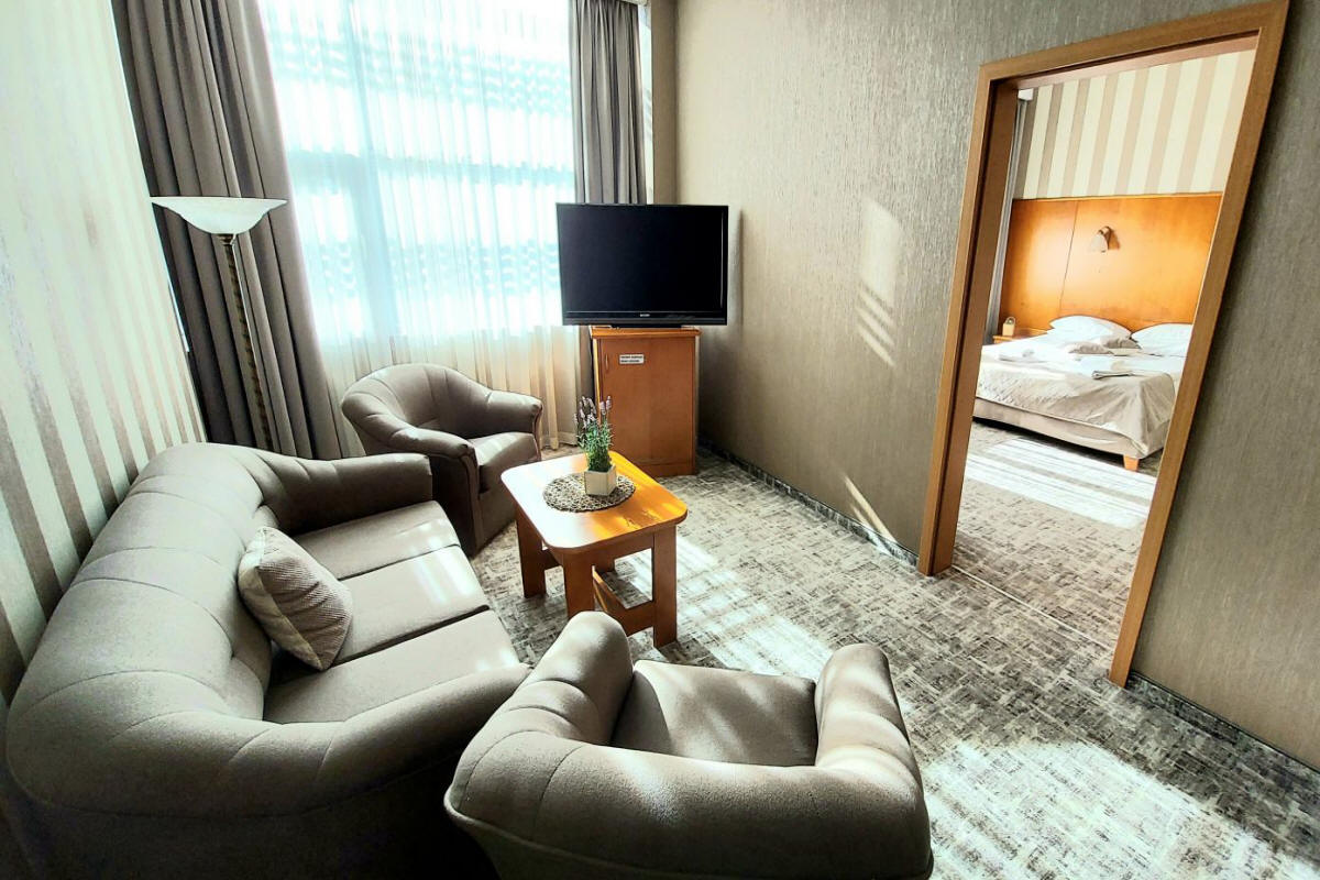 Гатэль Паланэз у цэнтры Кракава